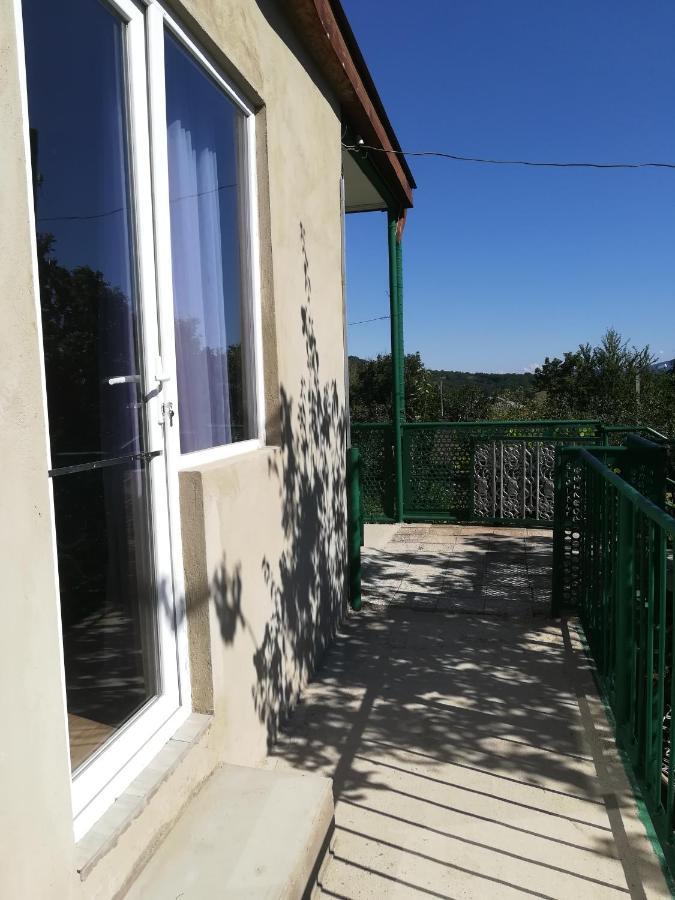 Guest House Luka Manglisi Εξωτερικό φωτογραφία