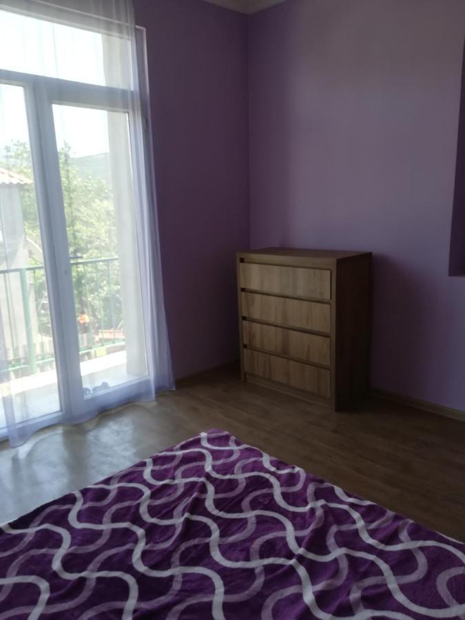 Guest House Luka Manglisi Εξωτερικό φωτογραφία