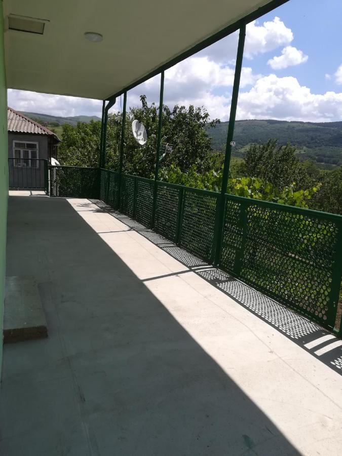 Guest House Luka Manglisi Εξωτερικό φωτογραφία